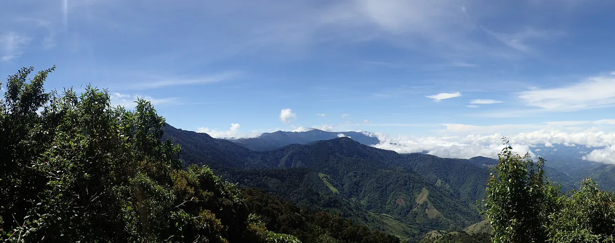 La cordillera de Talamanca, la más alta del país aunque no es volcánica. Ahí nace el cerro Chirripó, con más de 3800 metros, el punto más alto de Costa Rica. Foto: Seuayan ravina, Wikimedia Commons (CC BY-SA 4.0).