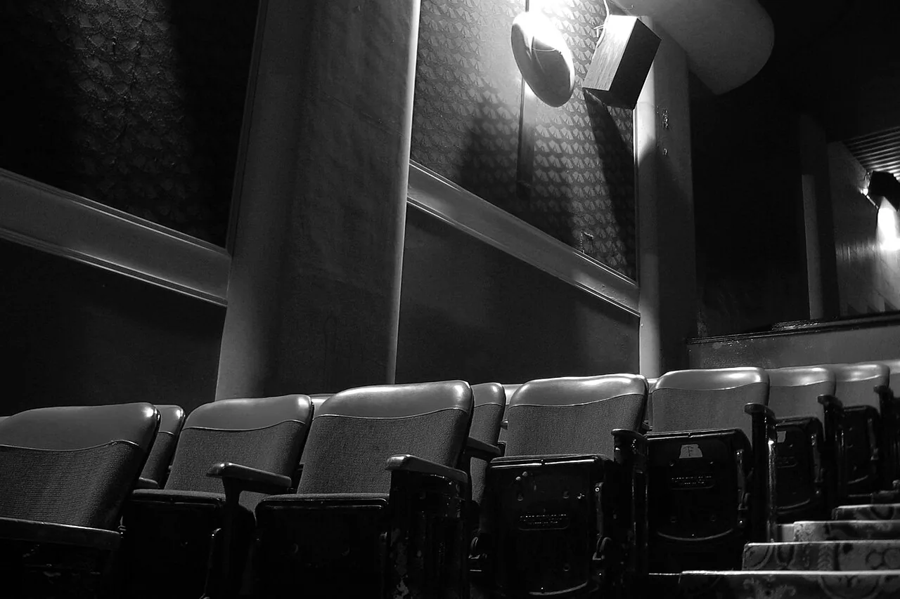 Butacas de un cine. Would you like to go to the movies on Saturday? Foto: John Vetterli, Wikimedia Commons, CC BY-SA 2.0.